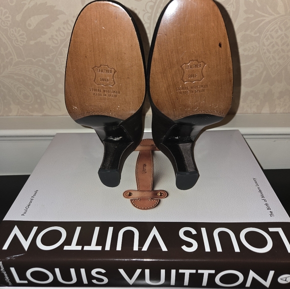 STUART WEITZMAN BRAND NEW - Picture 4 of 4